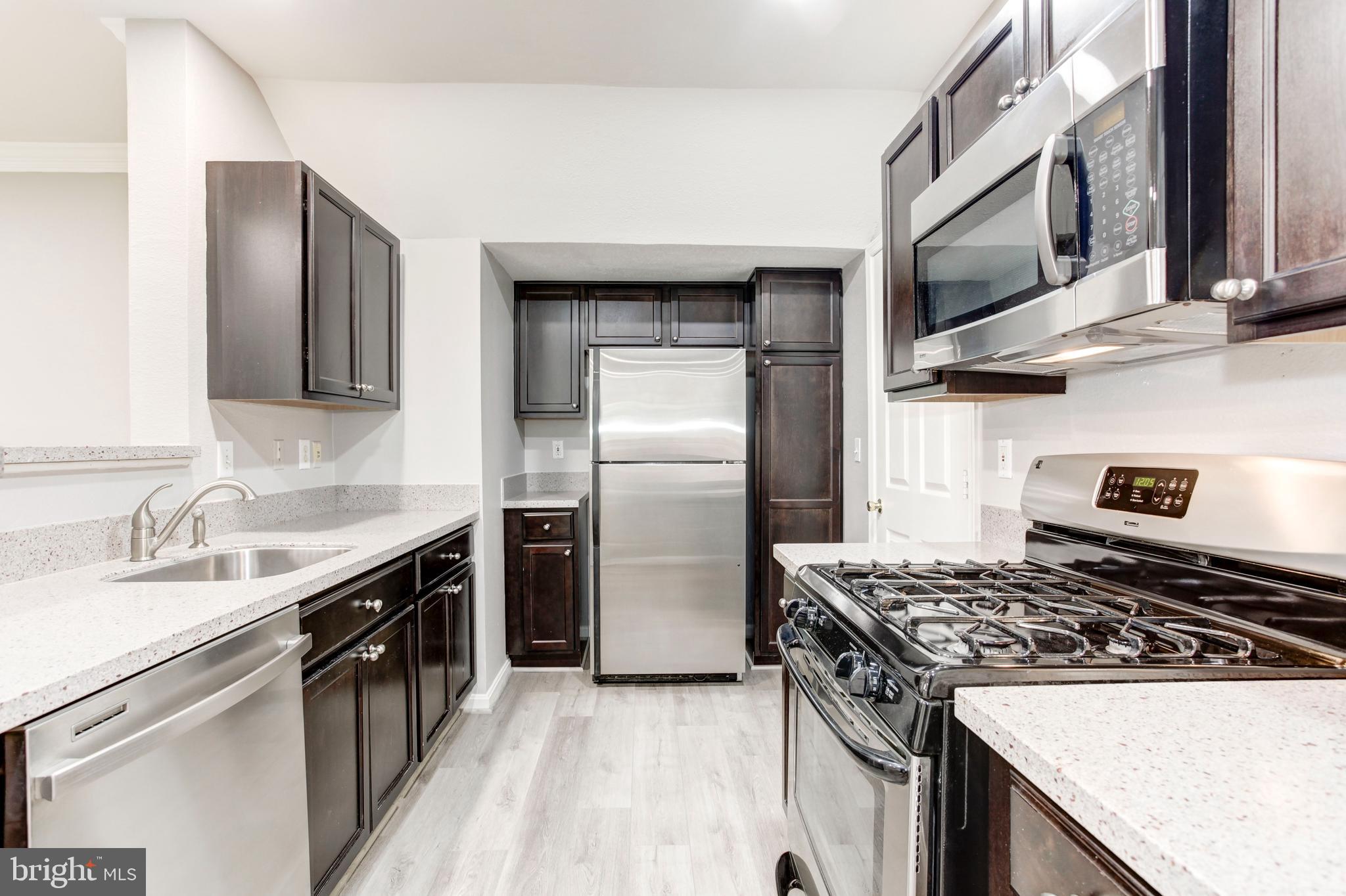 GATES OF FAIR LAKES - Residential Lease