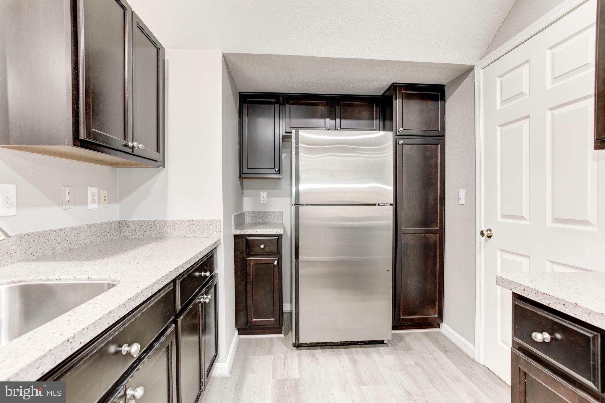 GATES OF FAIR LAKES - Residential Lease