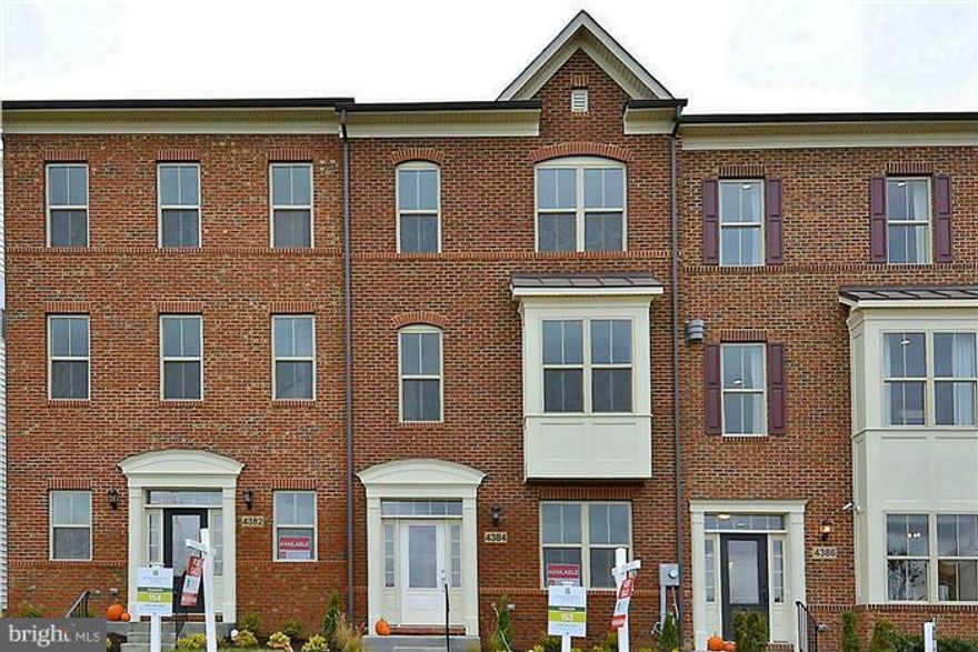 Beautiful NEW townhome in Cabin Branch, a community lush in amentities! 3 bedrooms, 2.5 baths, finsihed lower level rec room, high ceilings, crown moulding, and a stylish center kitchen are just a few great features in this 3 level townhome. Still under construction, move in Spring 2016!