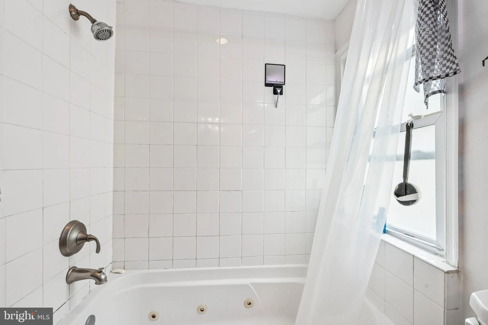 Philadelphia, Pennsylvania 19125, United States, 2 Bedrooms Bedrooms, ,1 BathroomBathrooms,Residential,Pending,135982