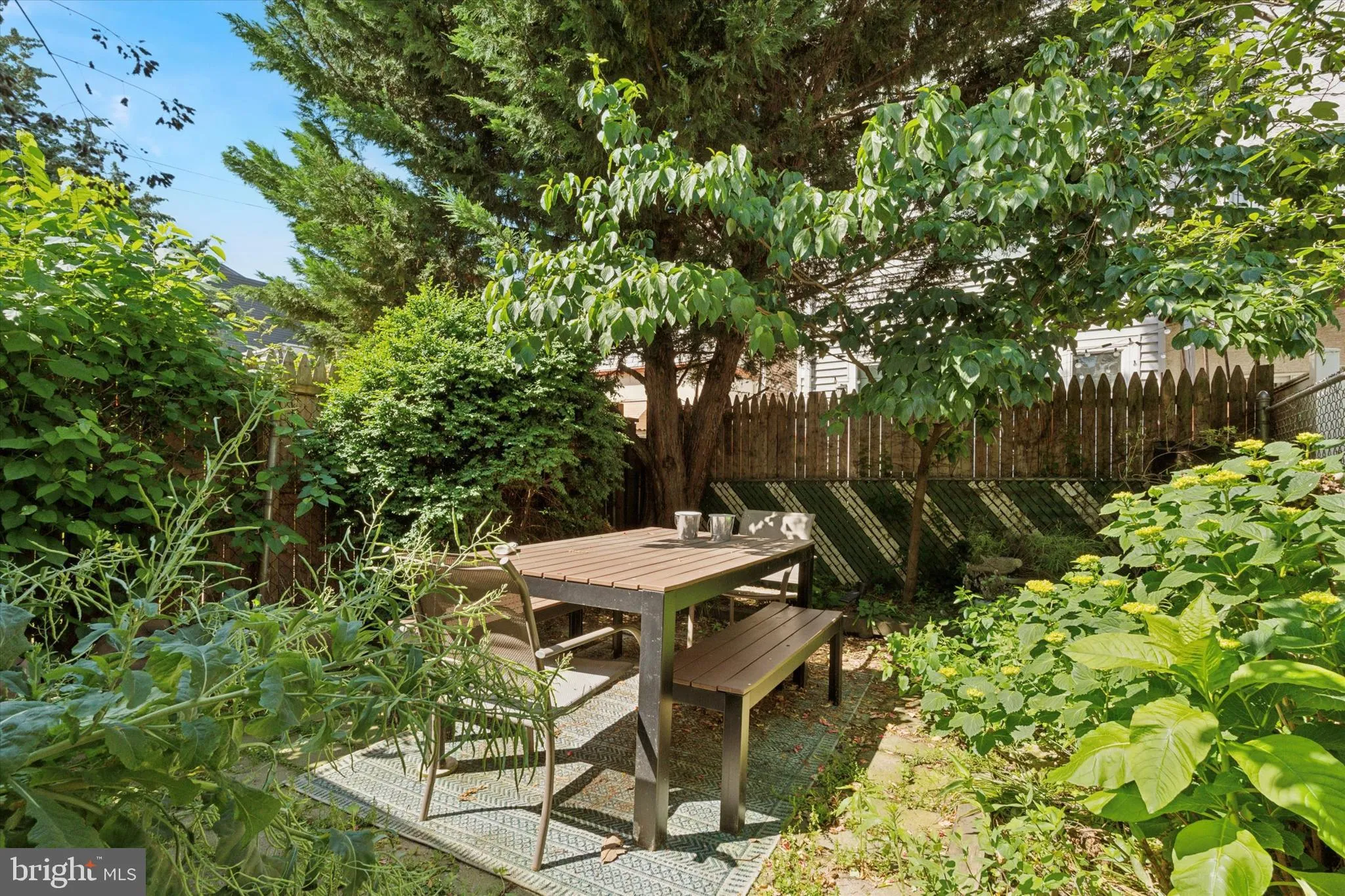 Philadelphia, Pennsylvania 19125, United States, 2 Bedrooms Bedrooms, ,1 BathroomBathrooms,Residential,Pending,135982