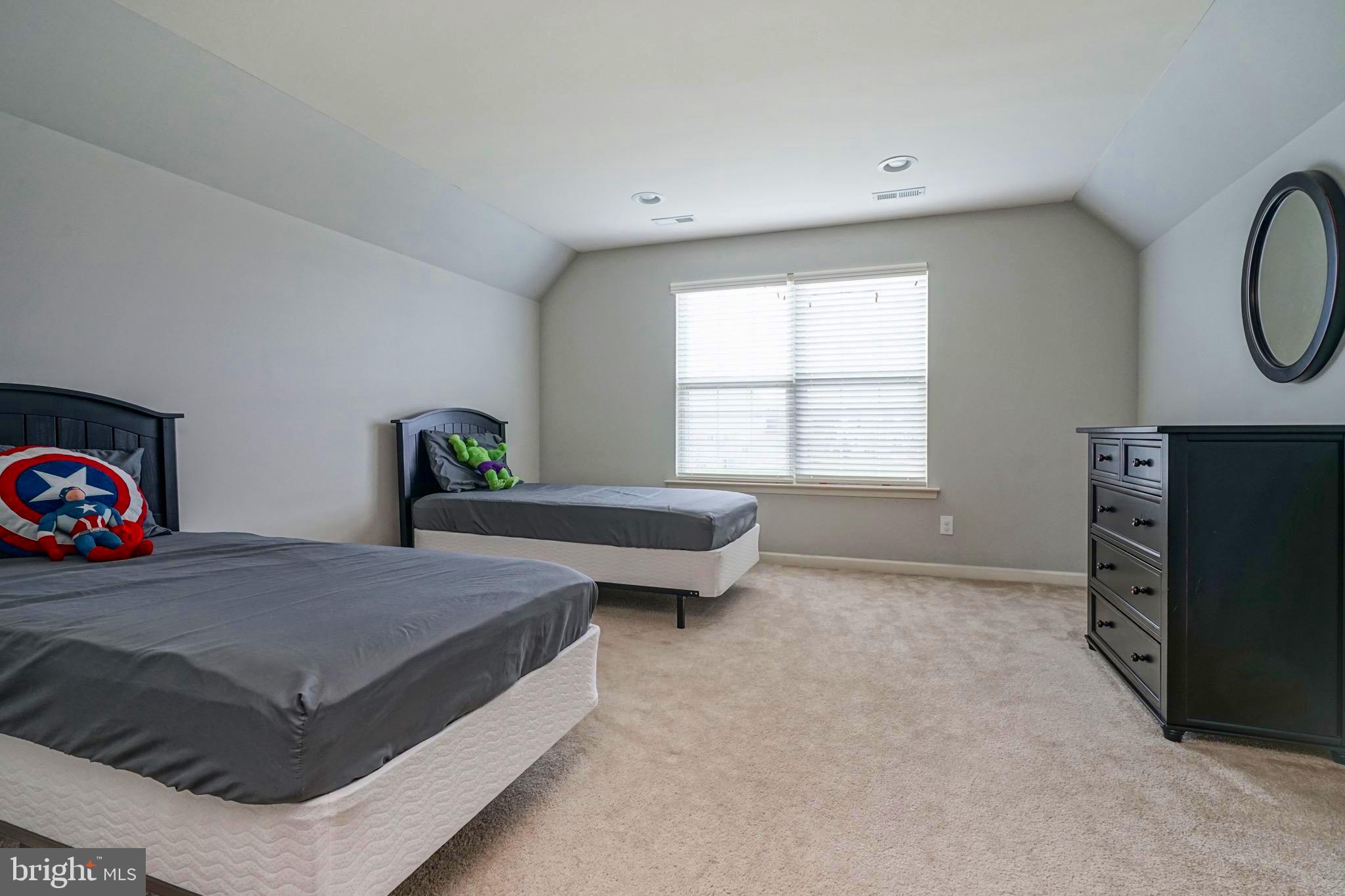 GILBERTSVILLE - Residential