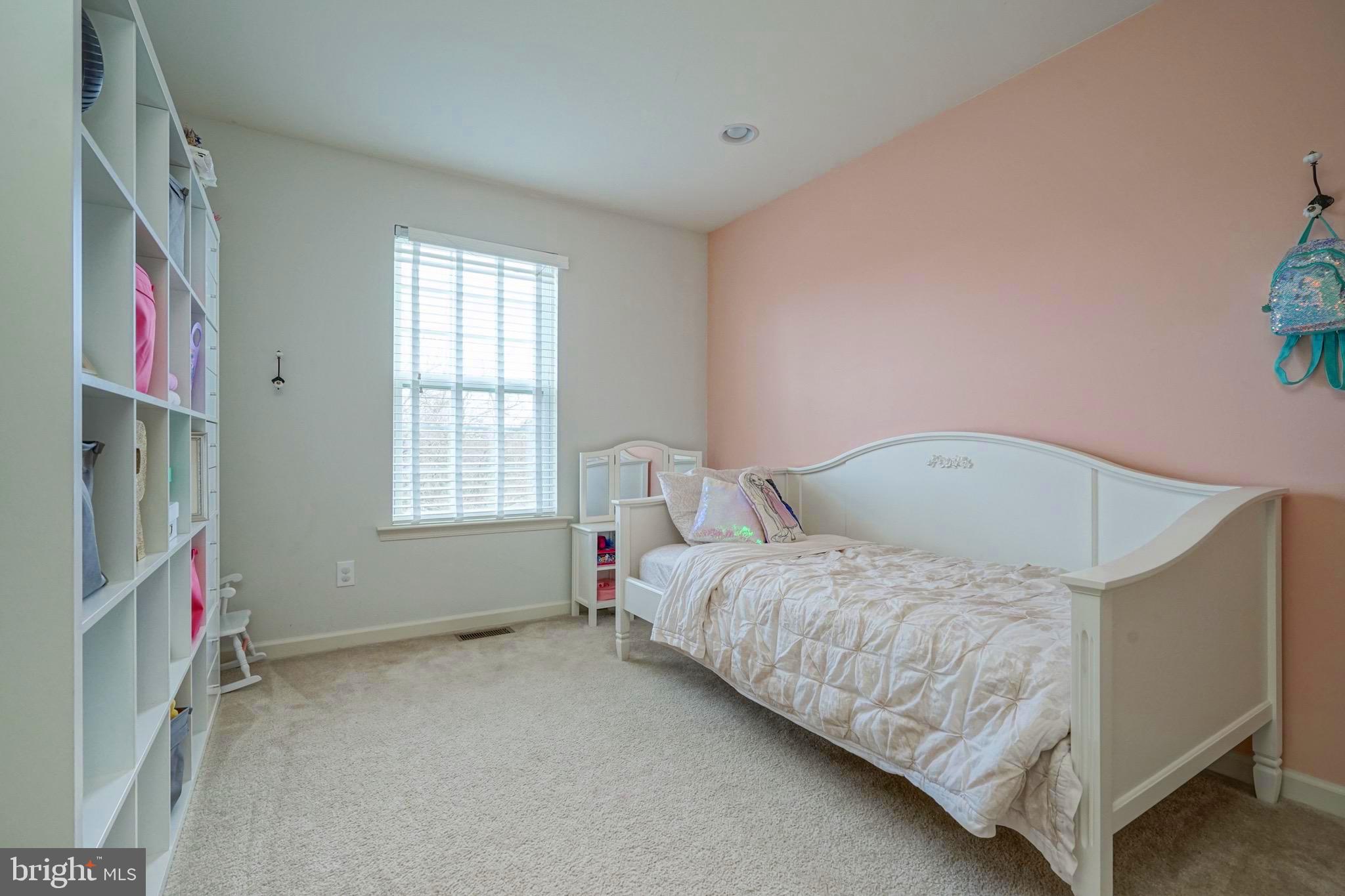 GILBERTSVILLE - Residential