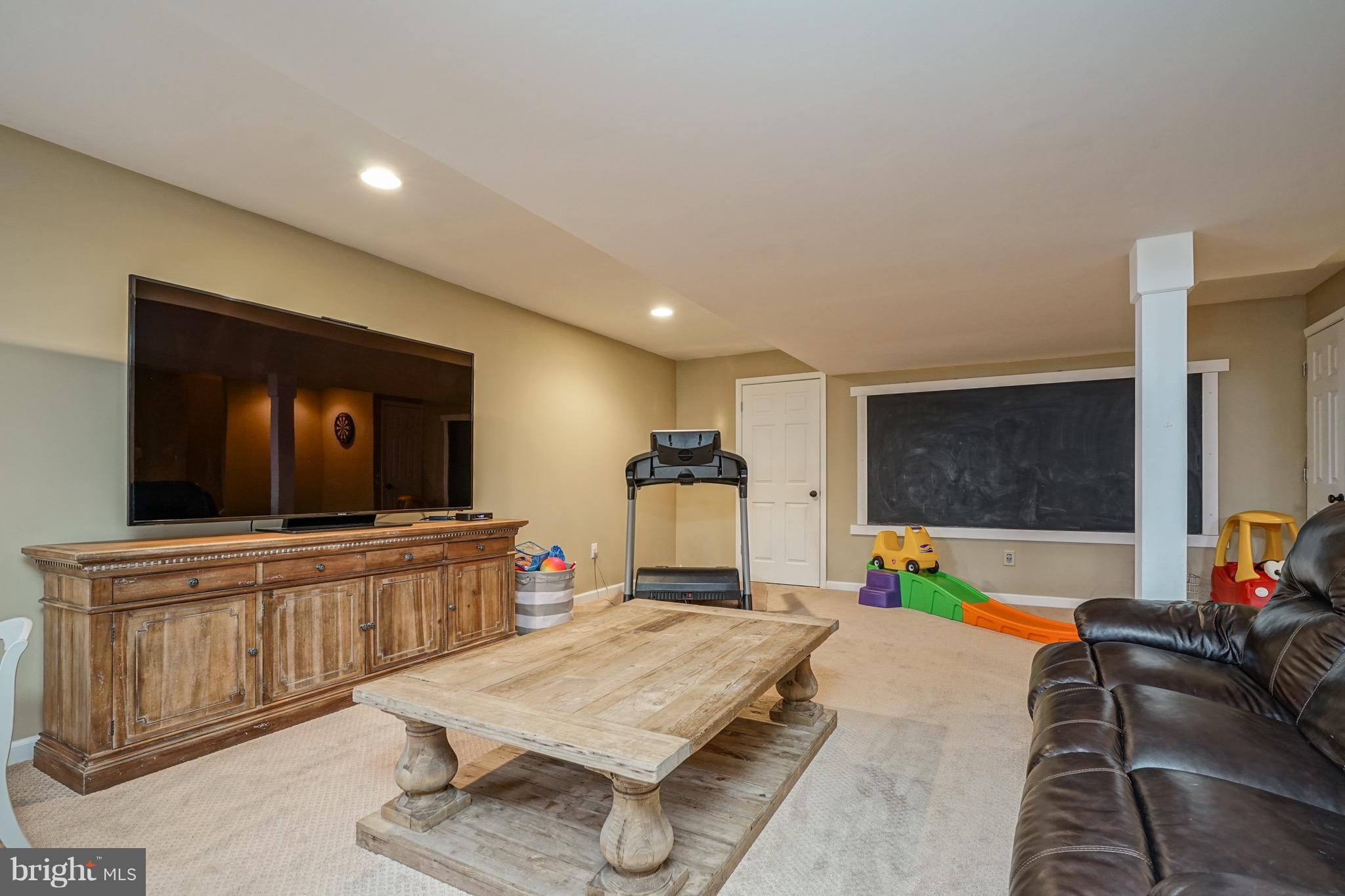 GILBERTSVILLE - Residential