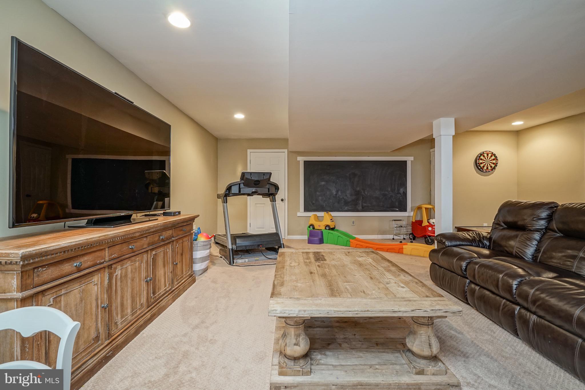 GILBERTSVILLE - Residential