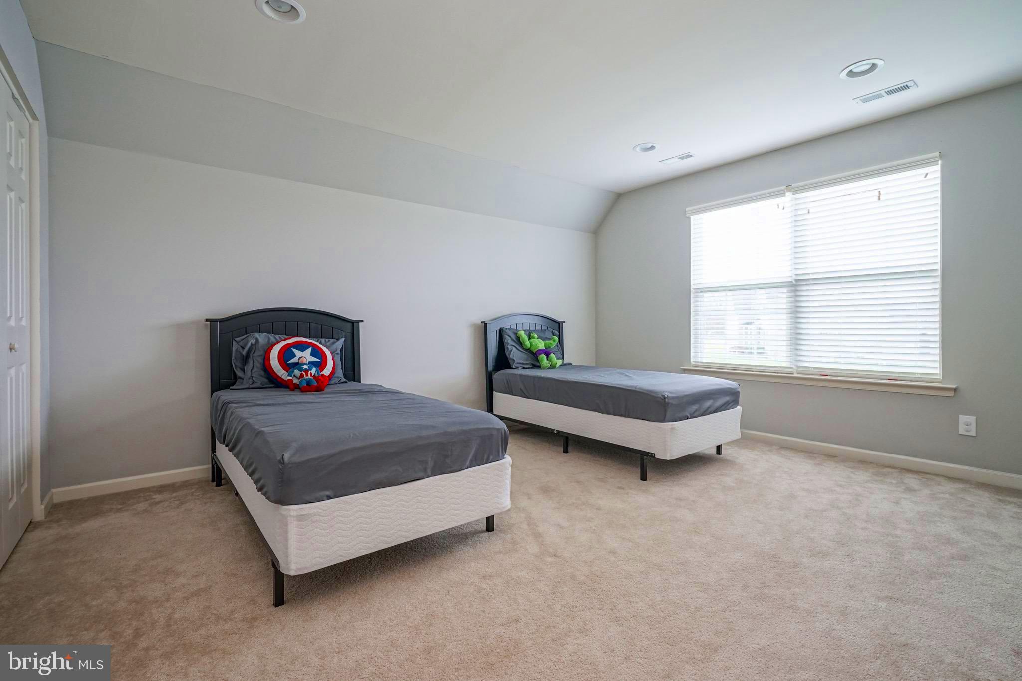 GILBERTSVILLE - Residential