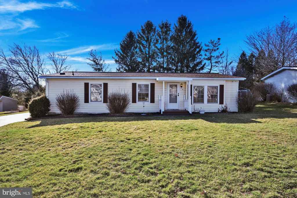 Photo of 41 BILL DR, DENVER, PA 17517 (MLS # PALA2031824)