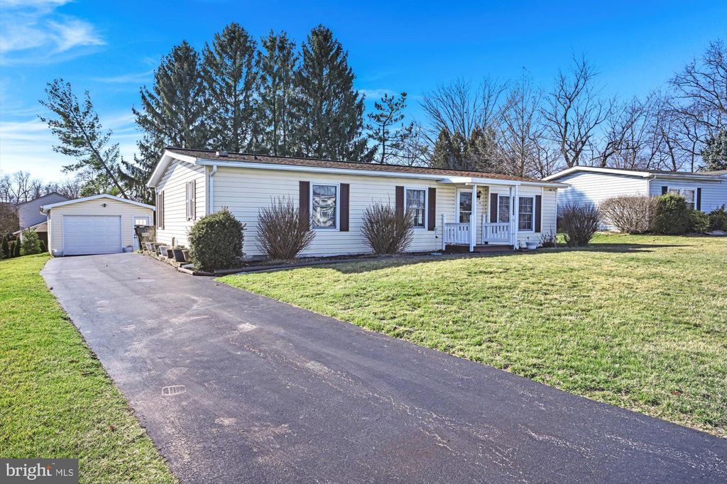 Photo of 41 BILL DR, DENVER, PA 17517 (MLS # PALA2031824)