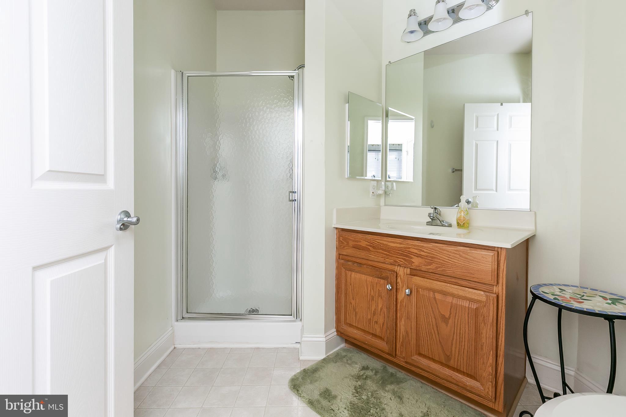 TIREE LAND CONDOMINIUMS - Residential