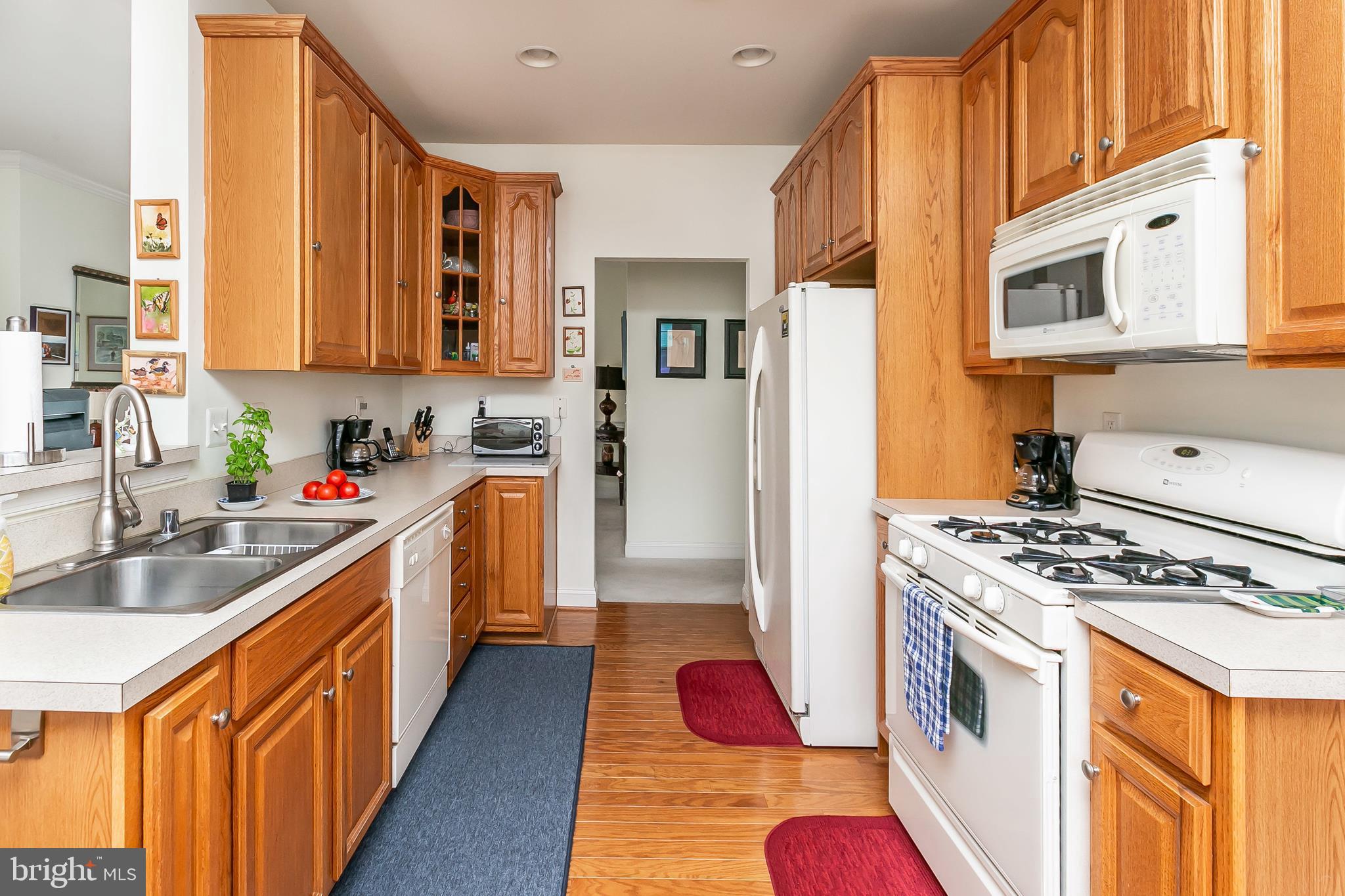 TIREE LAND CONDOMINIUMS - Residential