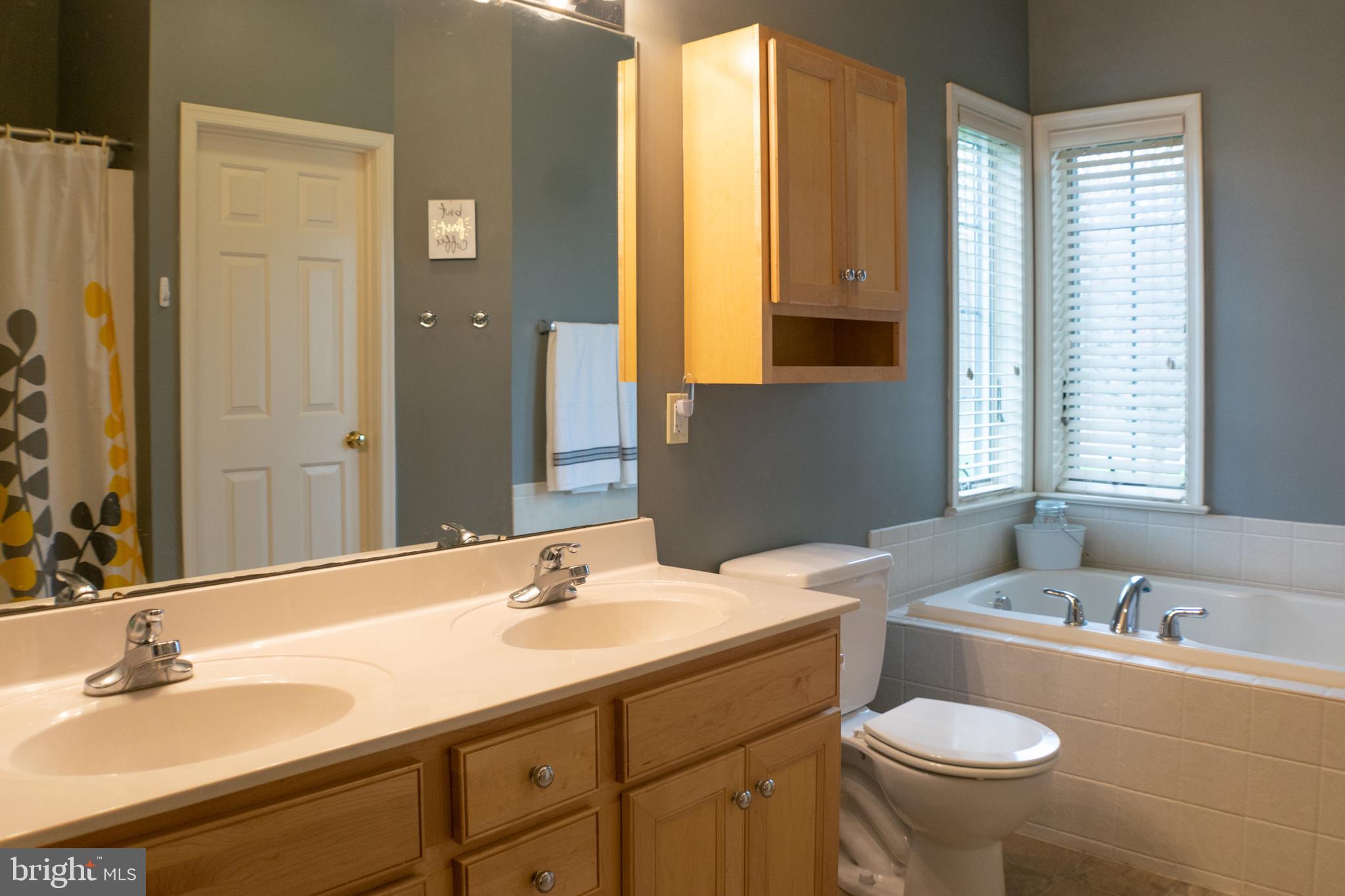 FALCON RIDGE - Residential