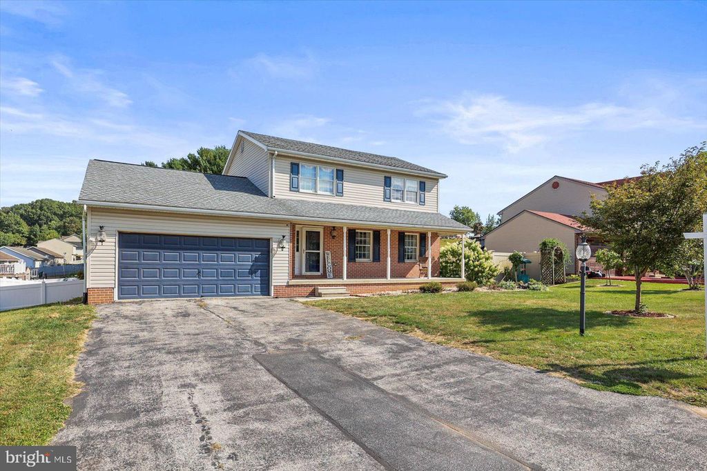 Photo of 113 Timber Lane, HANOVER, PA 17331 (MLS # PAYK2088540)