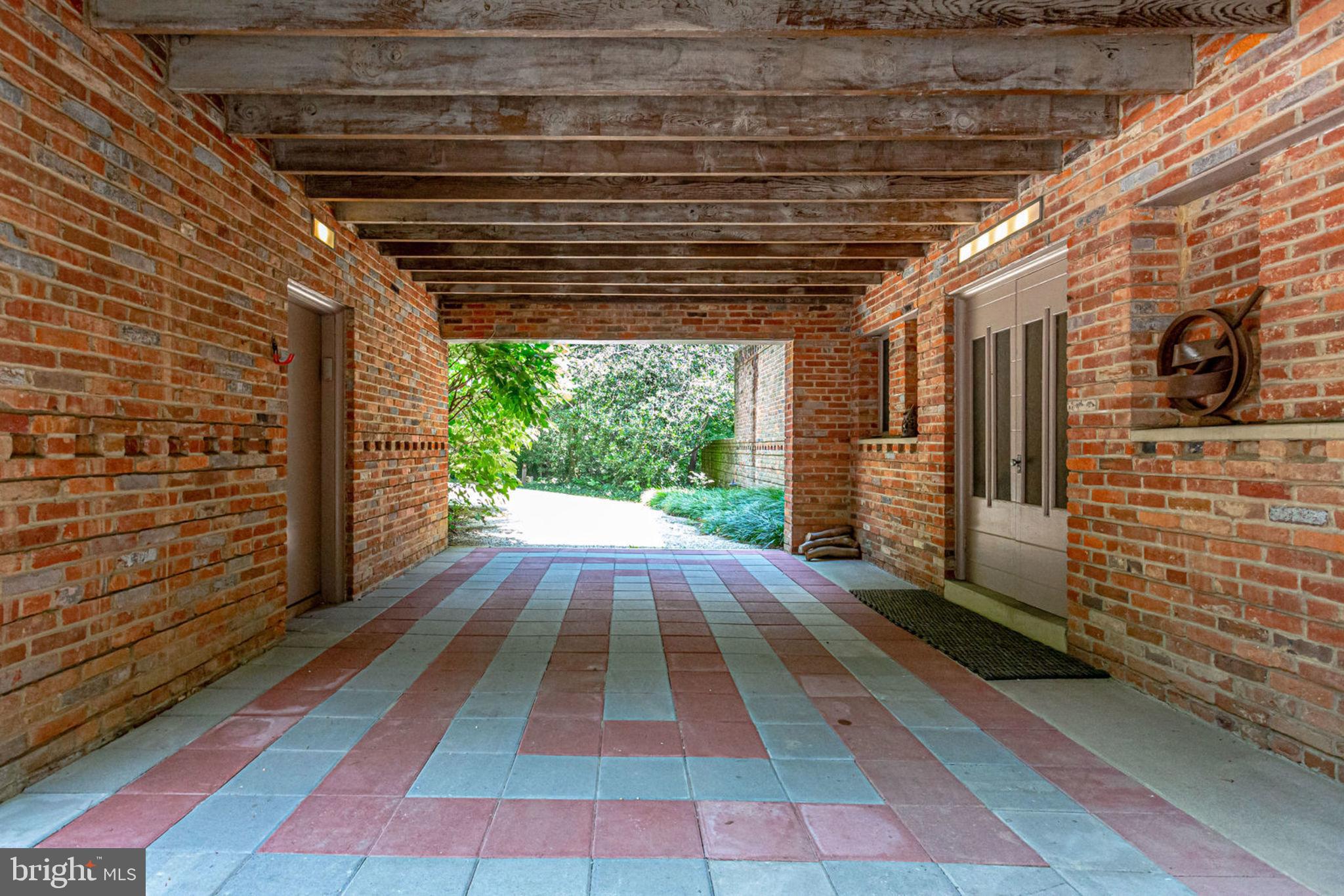 SEMINARY HILL - Residential