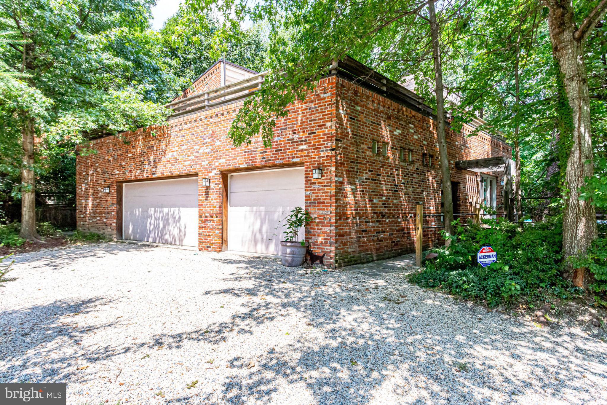 SEMINARY HILL - Residential