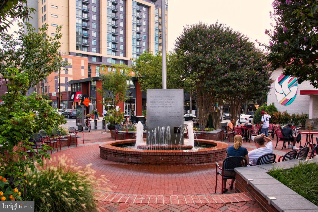 WHITEHALL - Residential