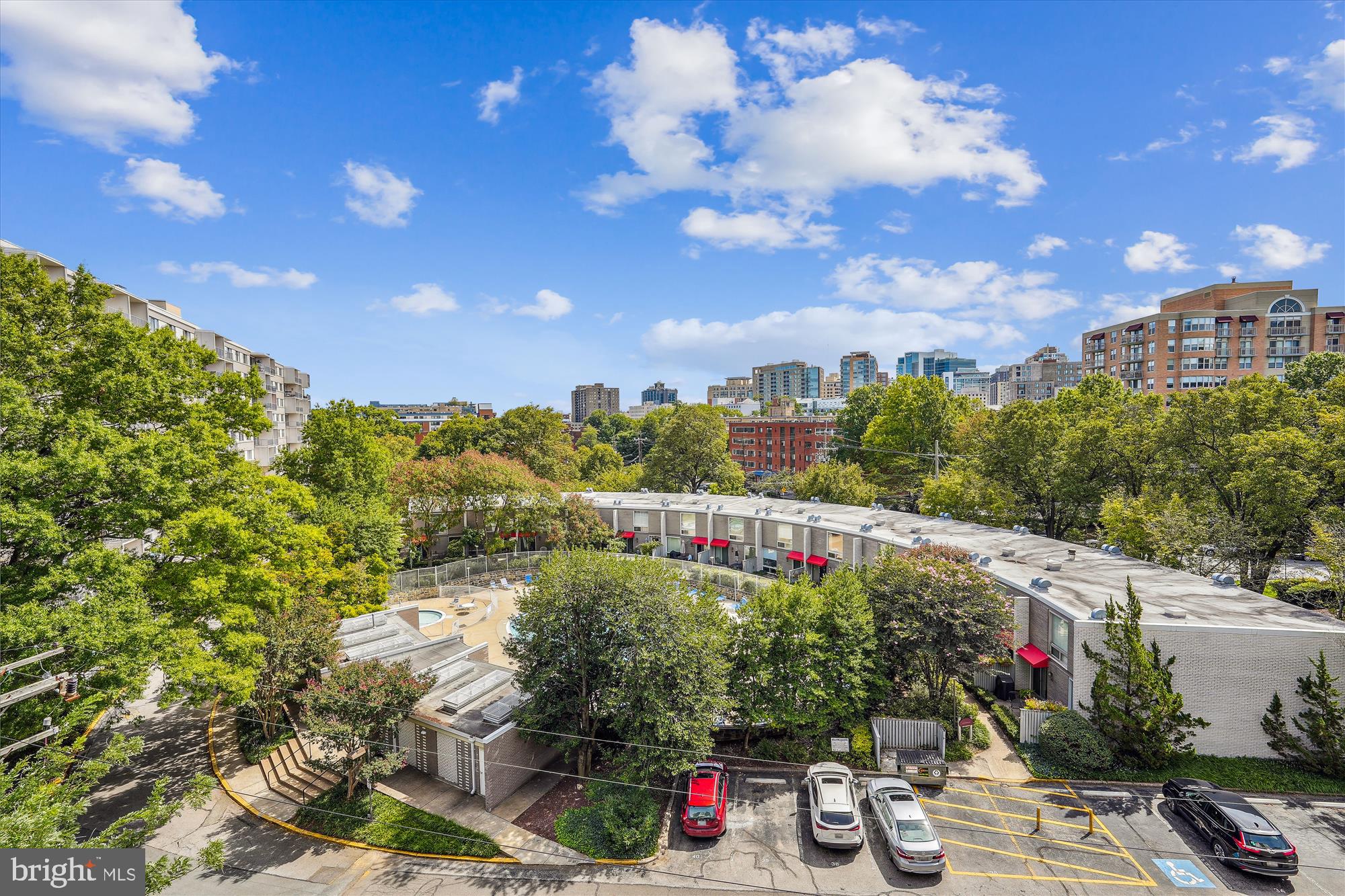 WHITEHALL - Residential