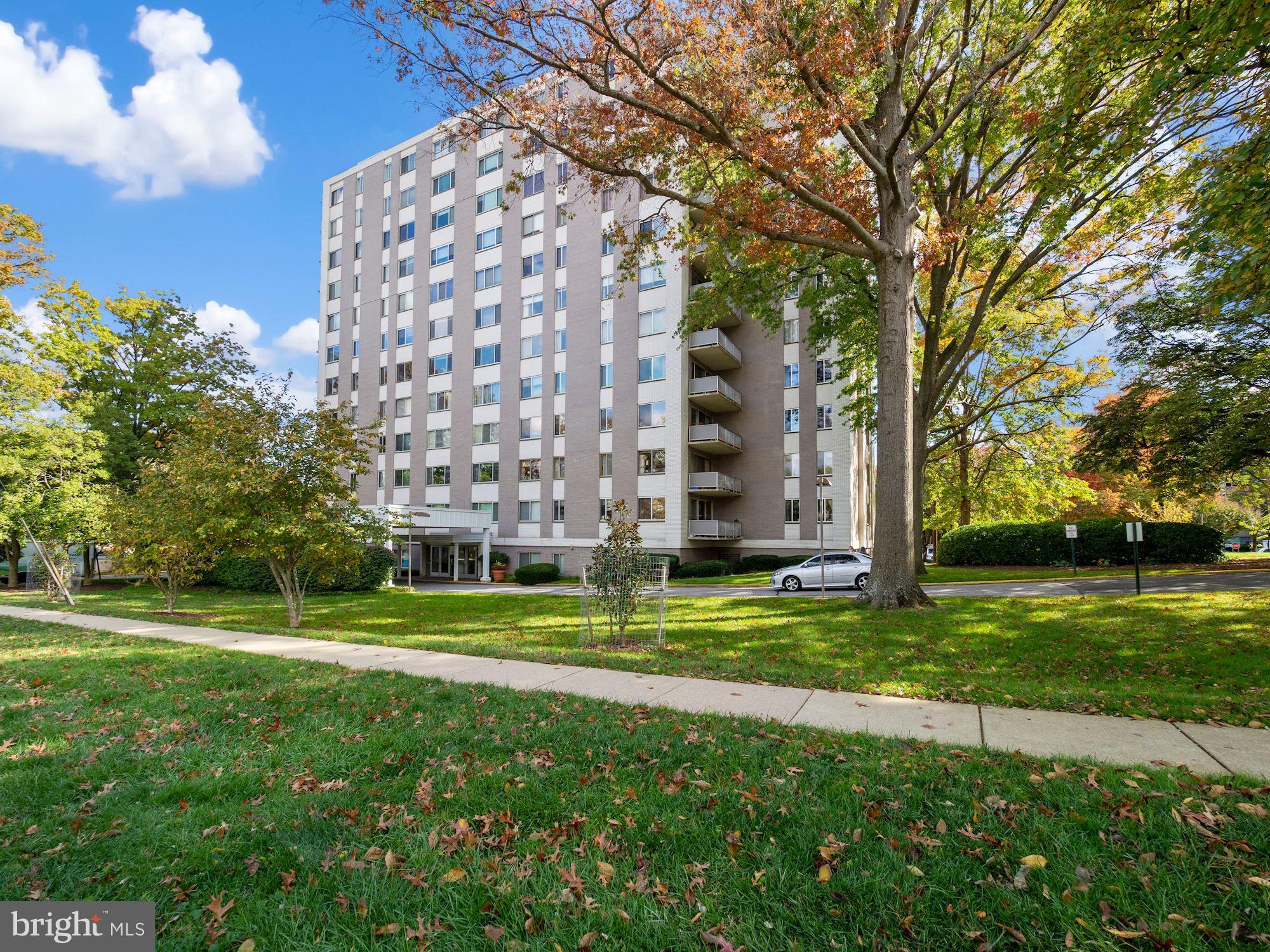 WHITEHALL - Residential