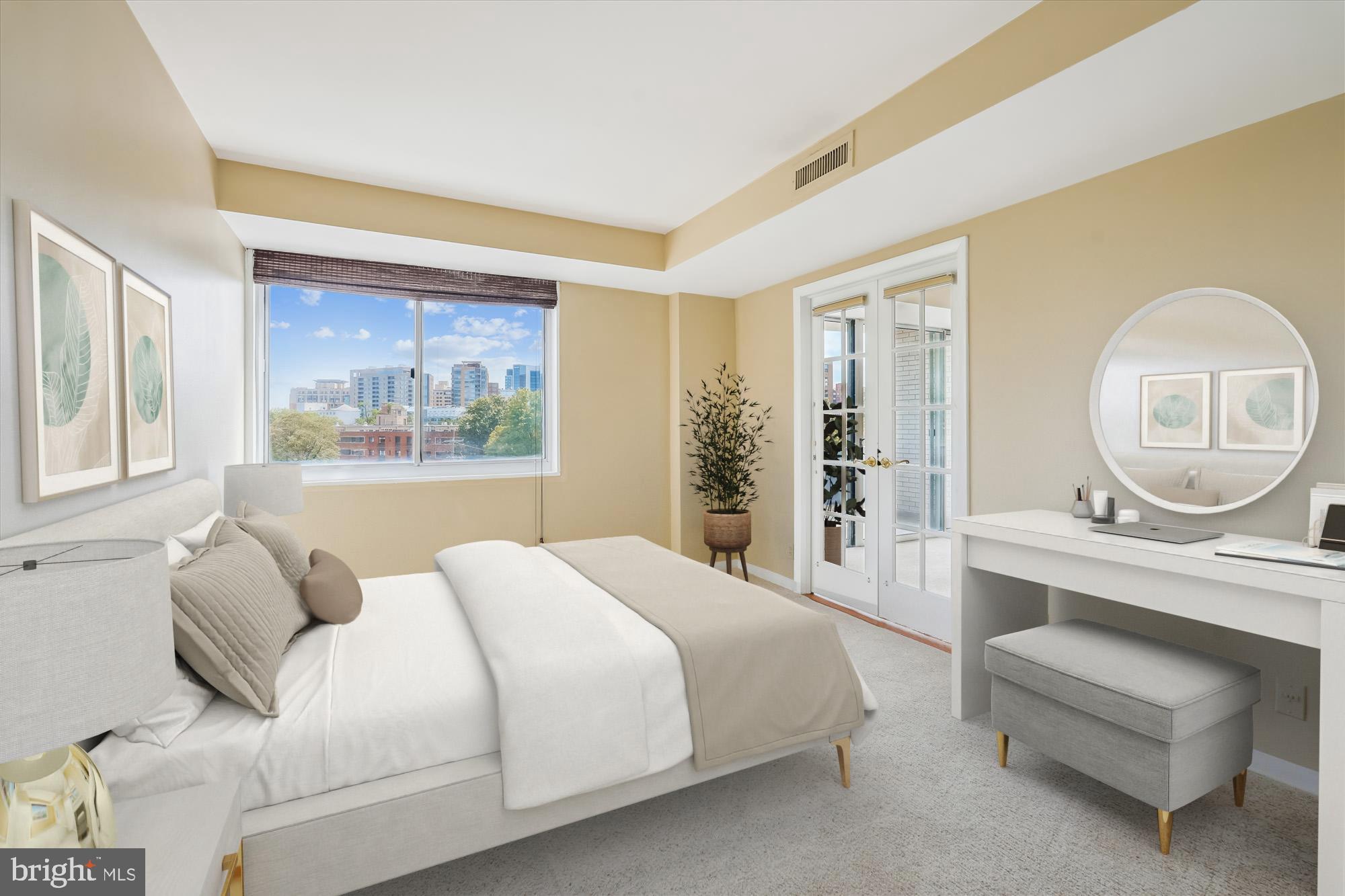 WHITEHALL - Residential