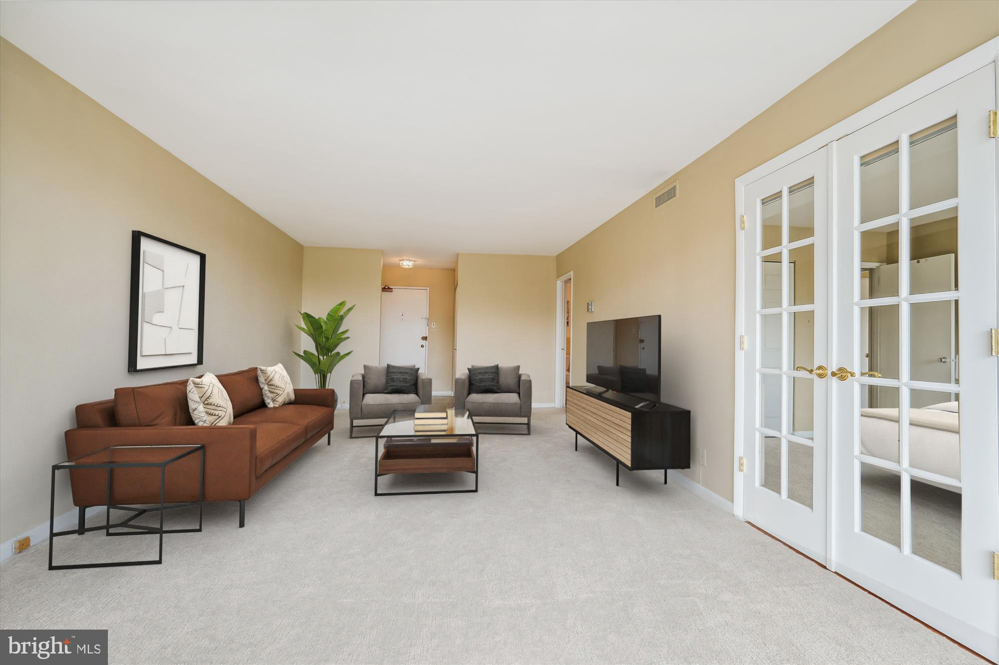 WHITEHALL - Residential