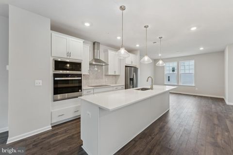 26466 SIR JAMIE TERRACE DAMASCUS MD 20872