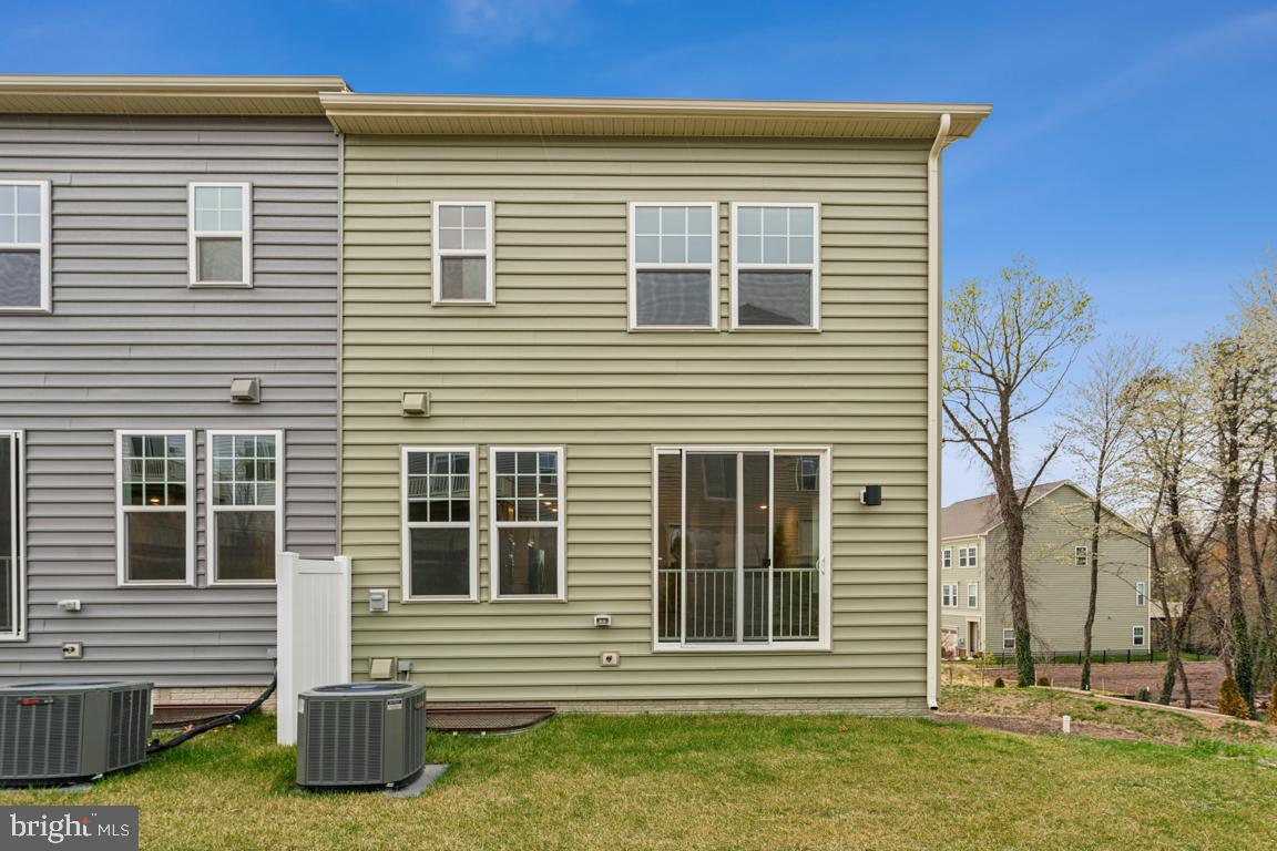 DAMASCUS VILLAGE - Residential