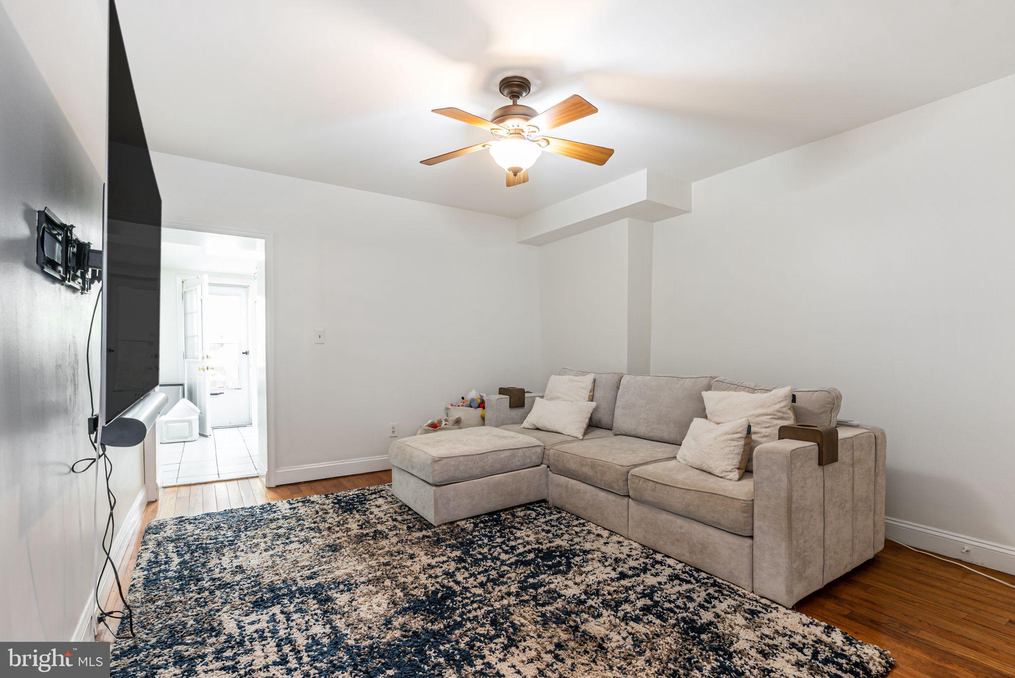 MANAYUNK - Residential Lease