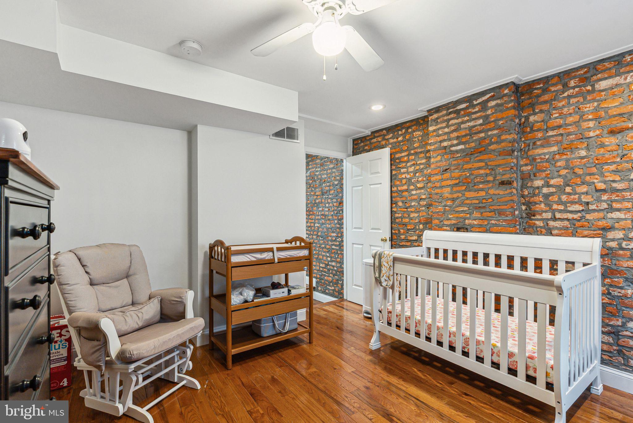 MANAYUNK - Residential Lease