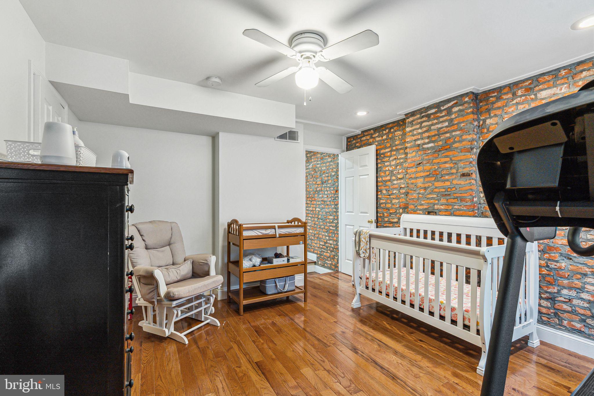 MANAYUNK - Residential Lease