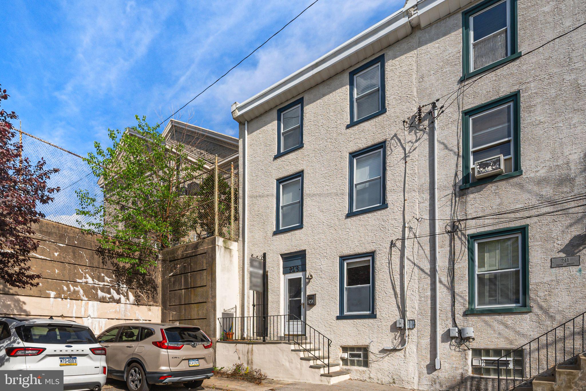 MANAYUNK - Residential Lease