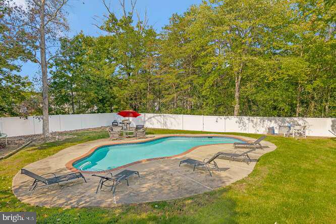 GLENN DALE GREENS - Residential