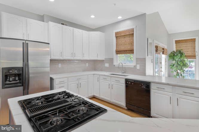 GLENN DALE GREENS - Residential