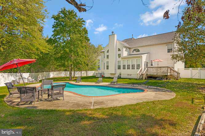 GLENN DALE GREENS - Residential