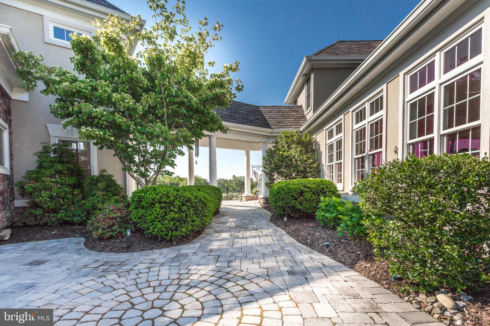 BOUNTYS VIEW - Residential