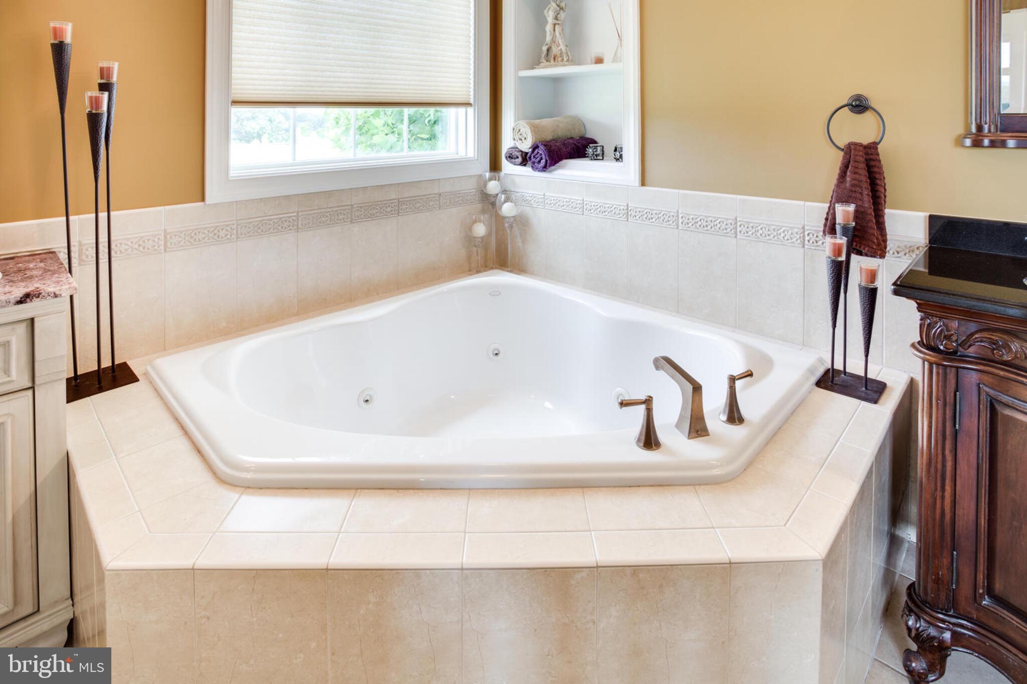 BOUNTYS VIEW - Residential