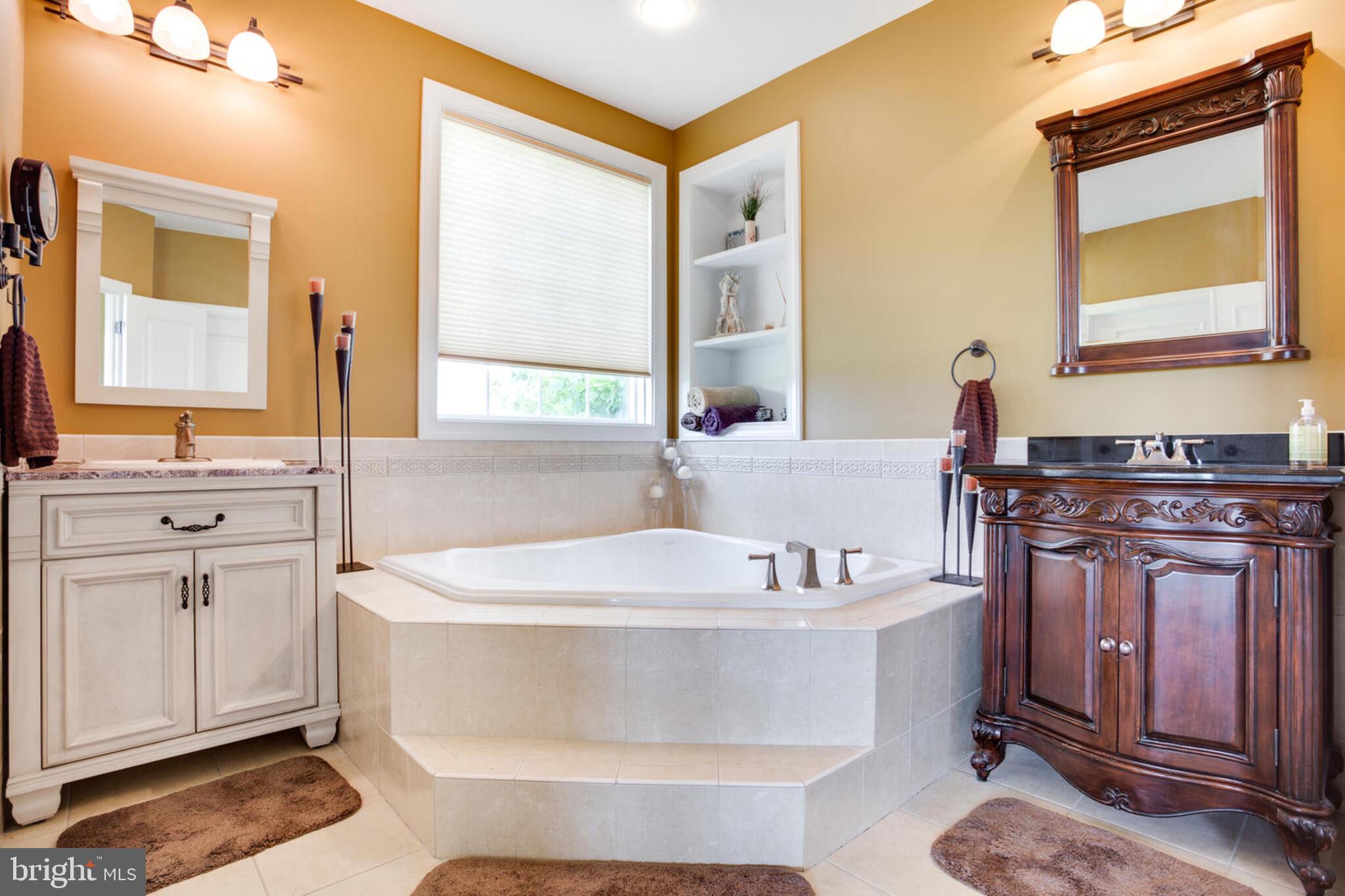 BOUNTYS VIEW - Residential