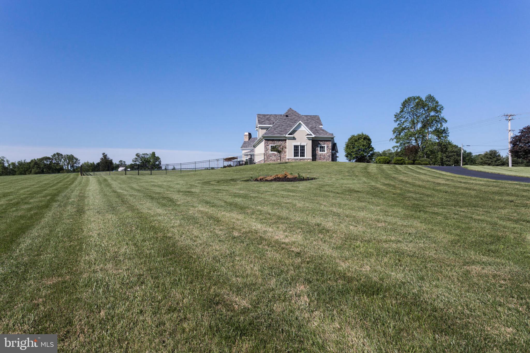 BOUNTYS VIEW - Residential