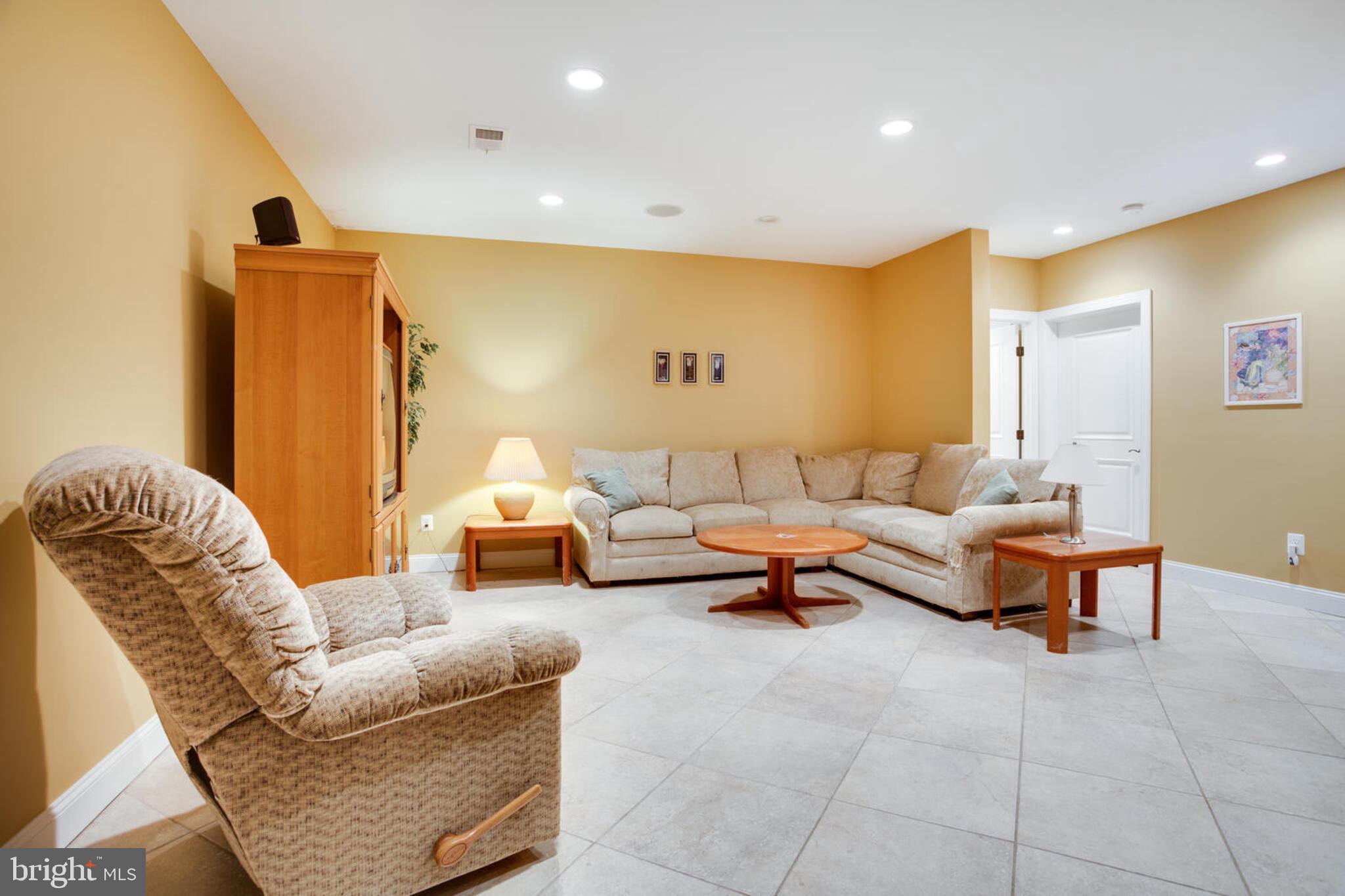 BOUNTYS VIEW - Residential