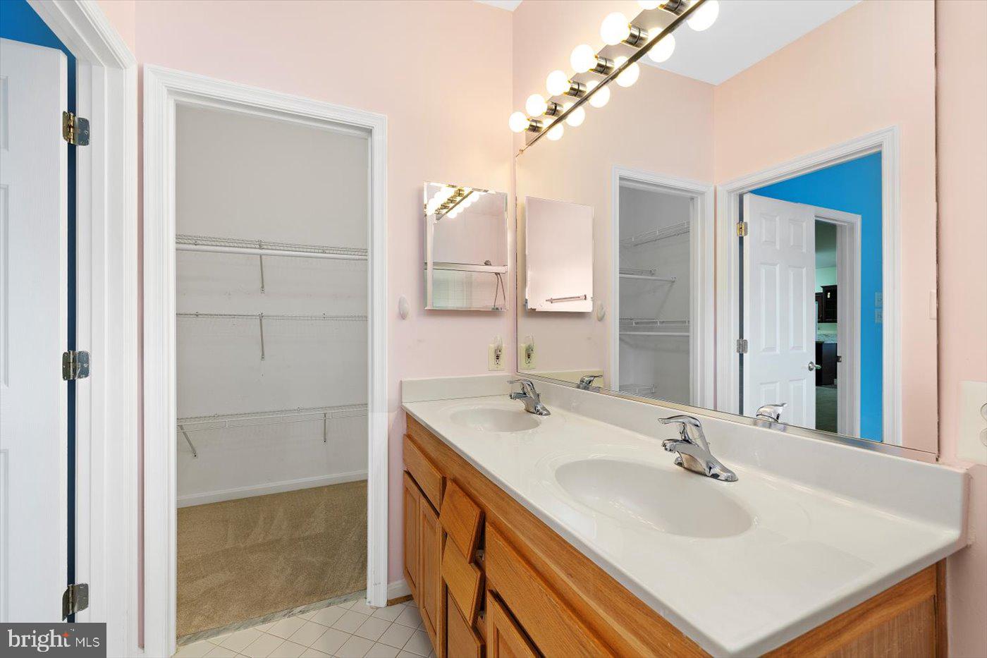 SALEM FIELDS - Residential