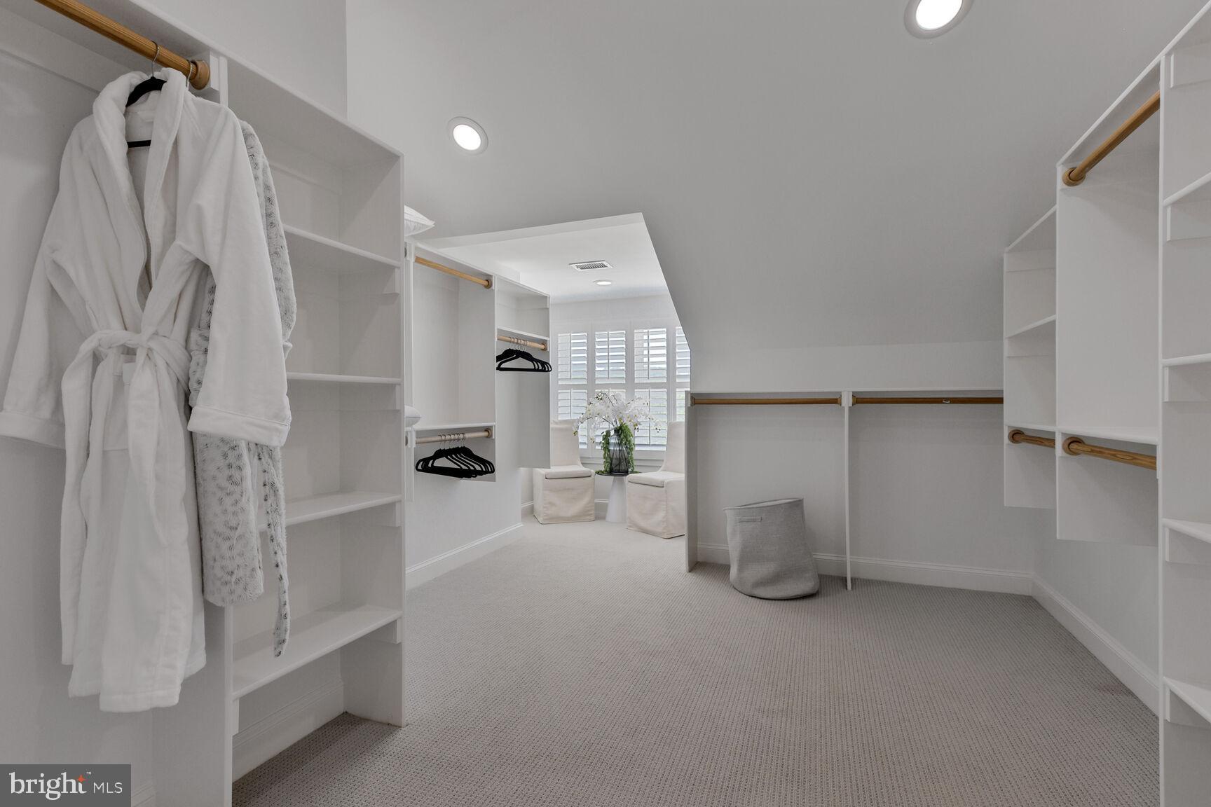 BEACON HILL - Residential