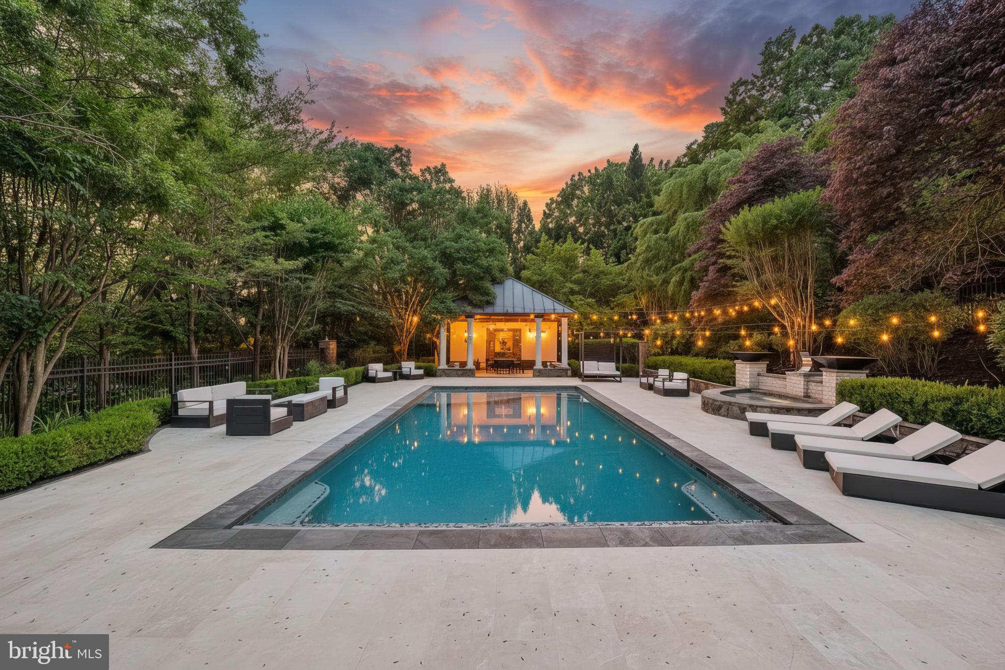 BEACON HILL - Residential