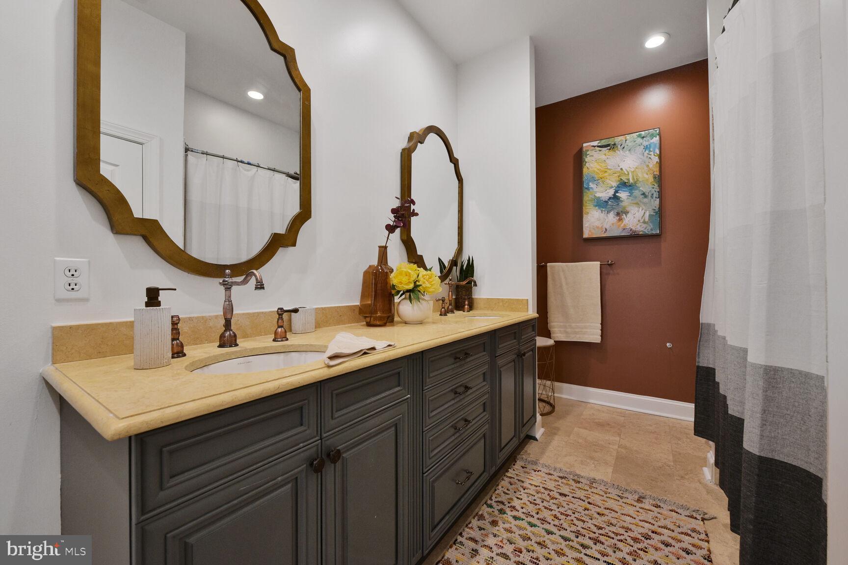 BEACON HILL - Residential