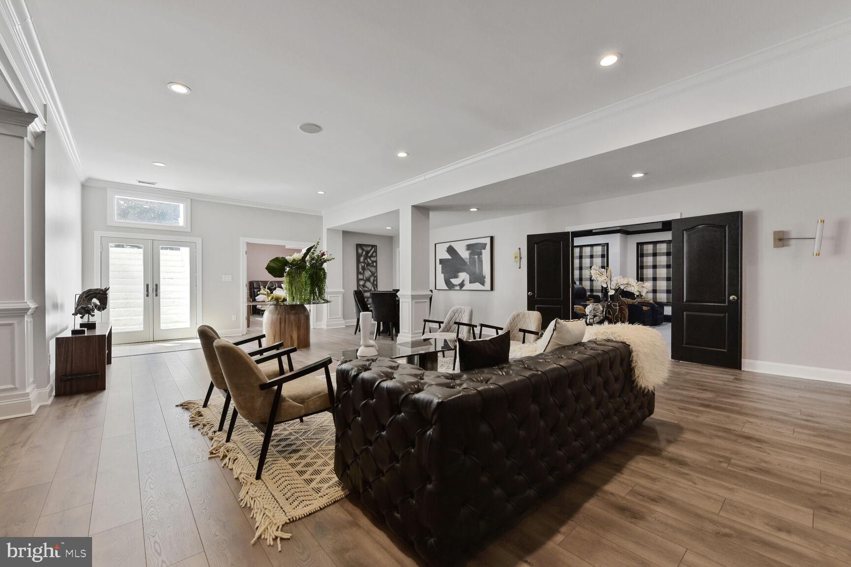 BEACON HILL - Residential