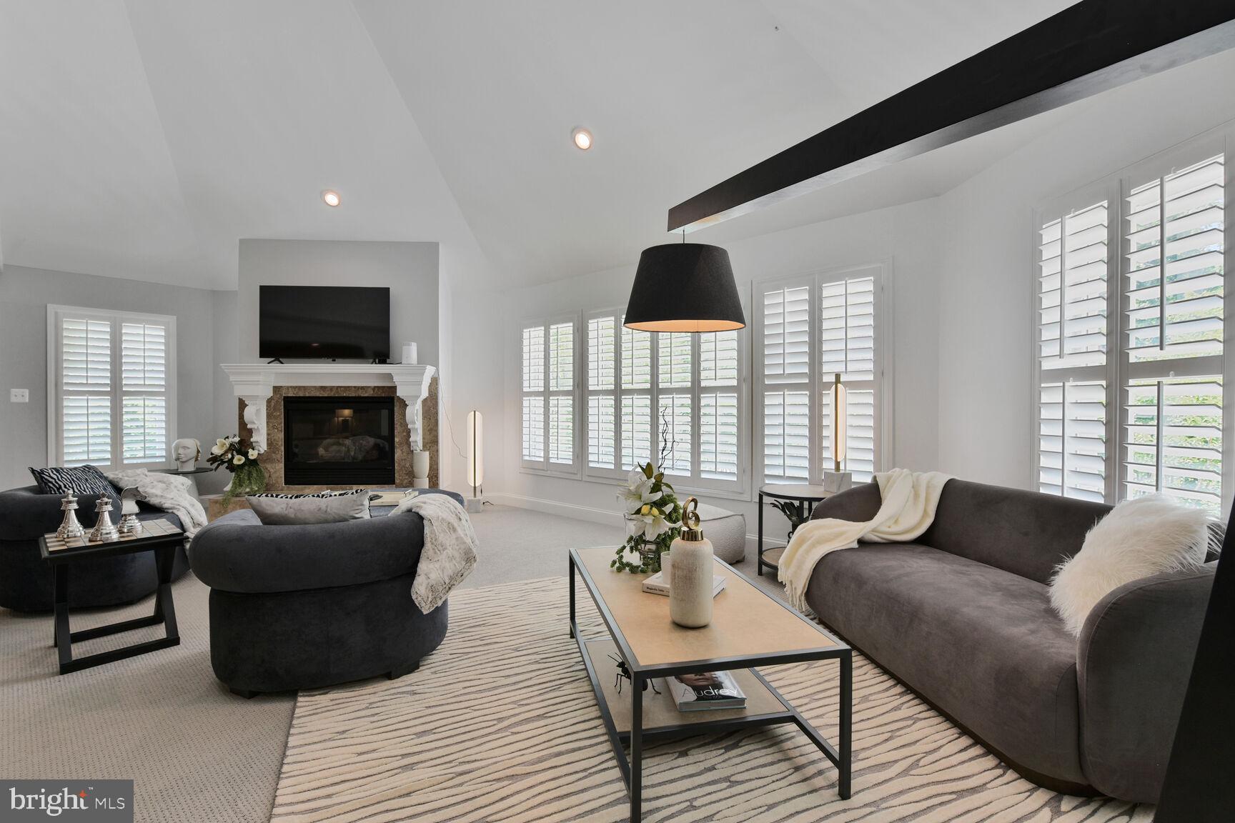 BEACON HILL - Residential