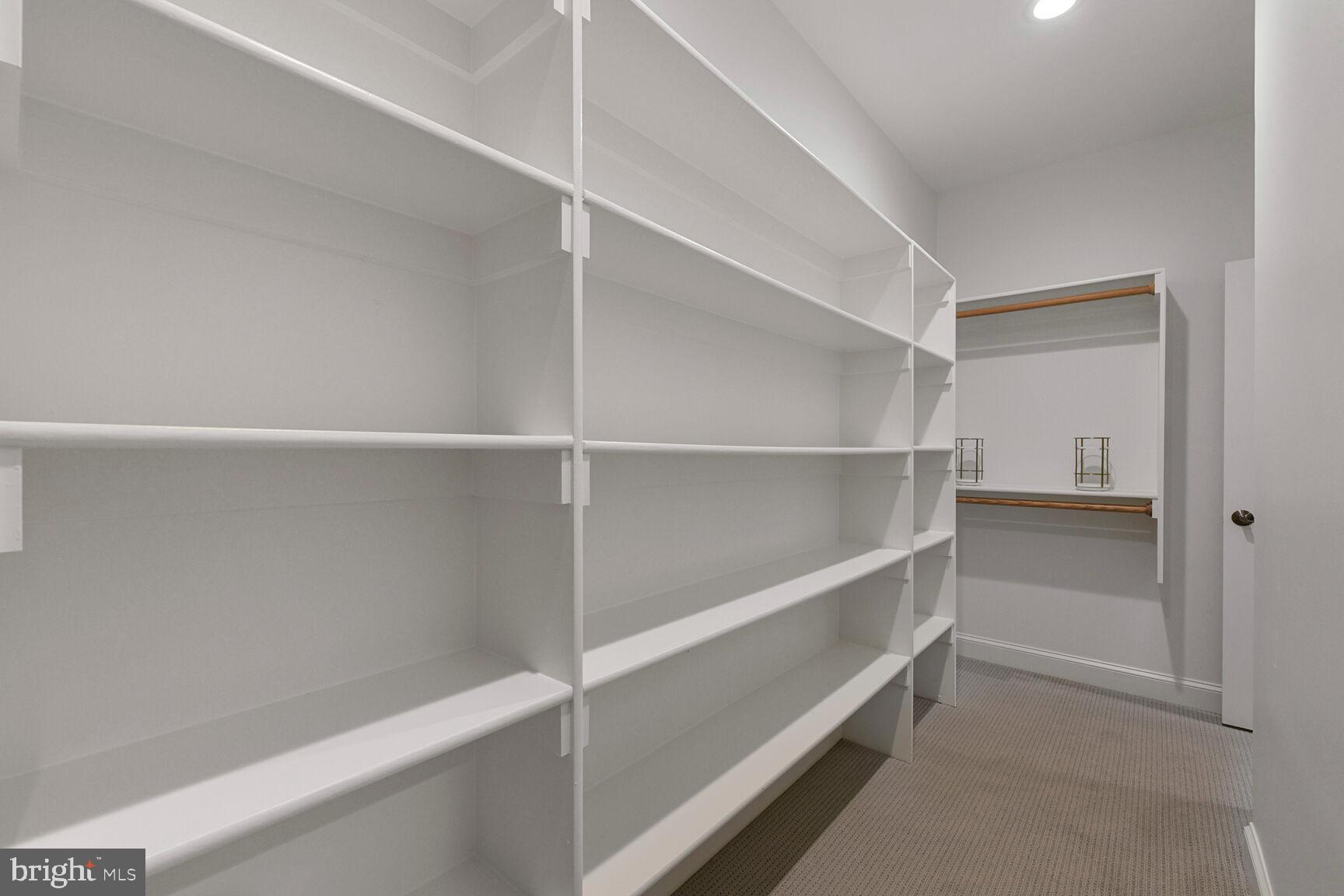 BEACON HILL - Residential