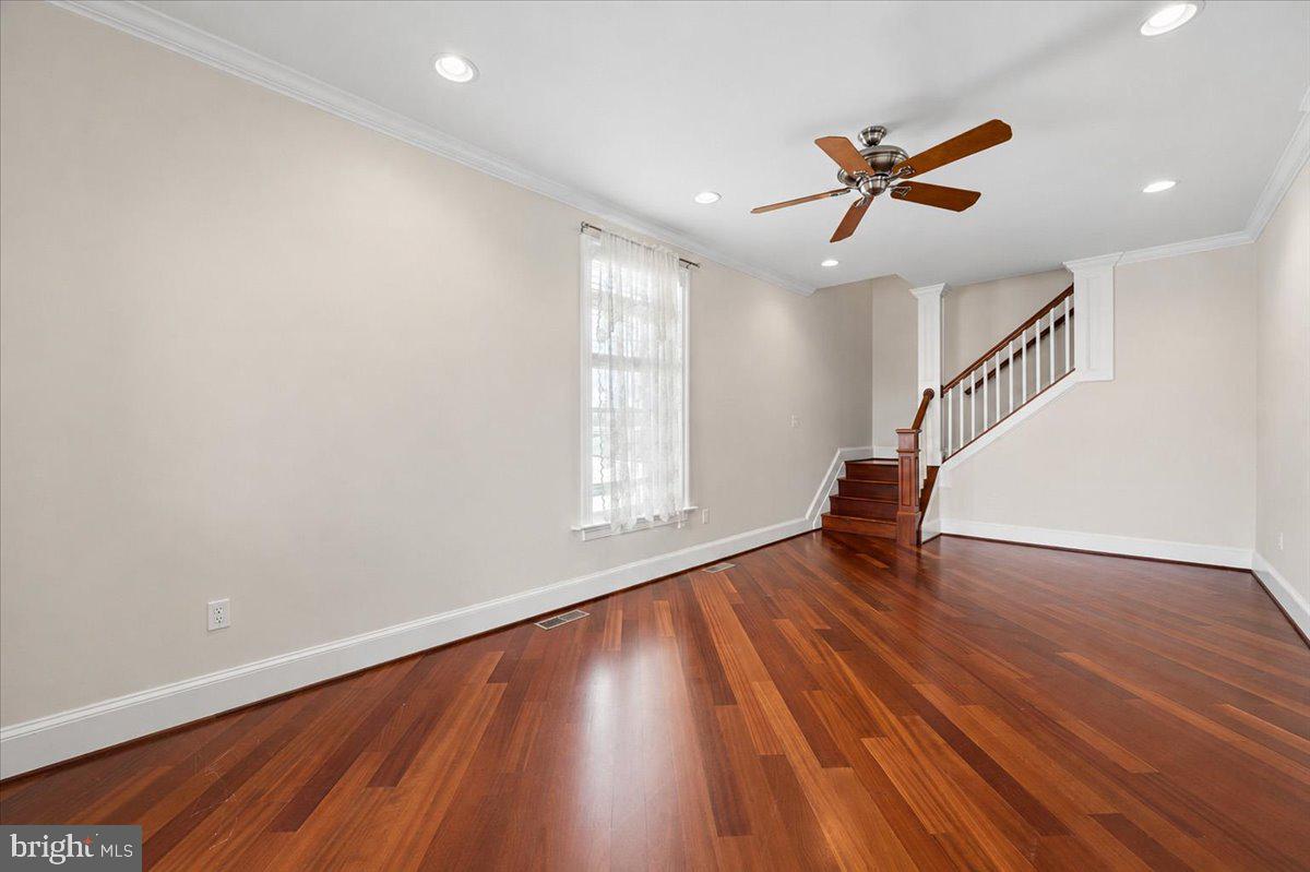 109 BAYSIDE DRIVE