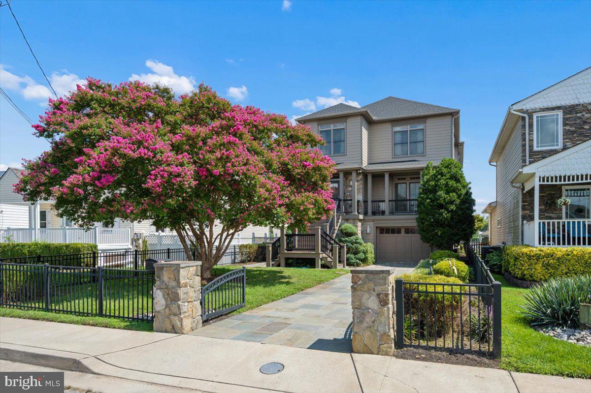 109 BAYSIDE DRIVE