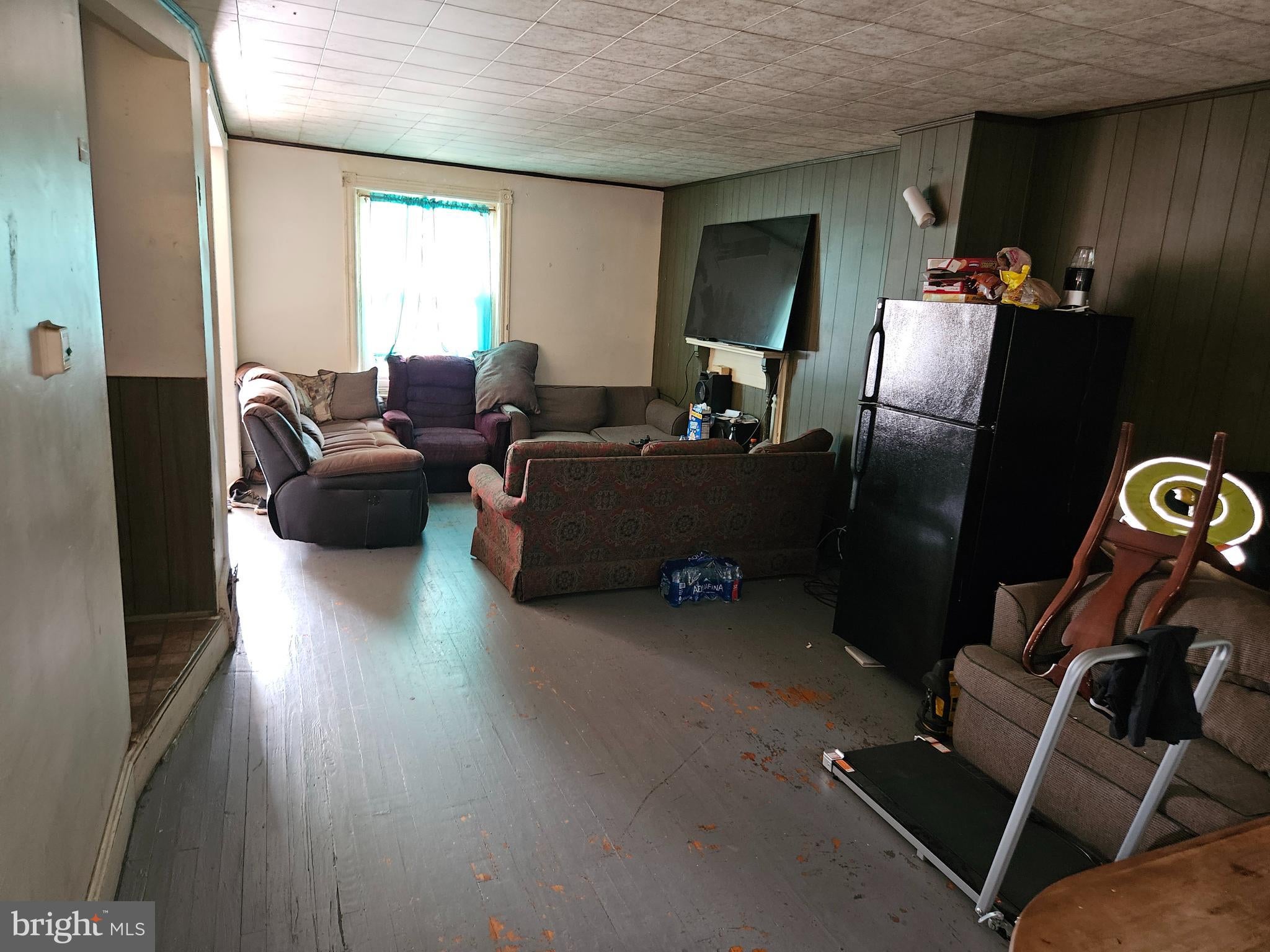 12 STRODE AVENUE
