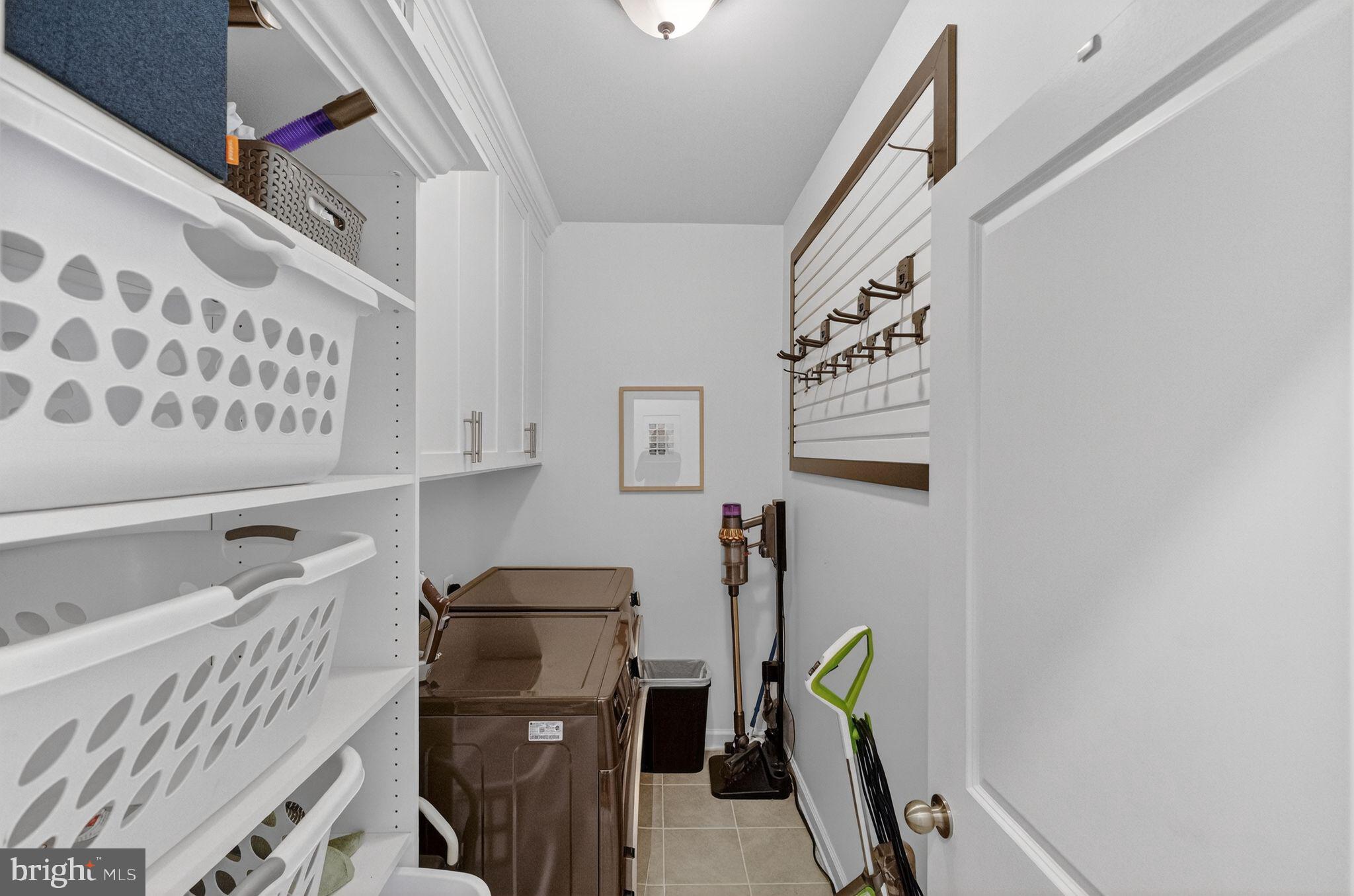 POTOMAC OVERLOOK CONDO - Residential