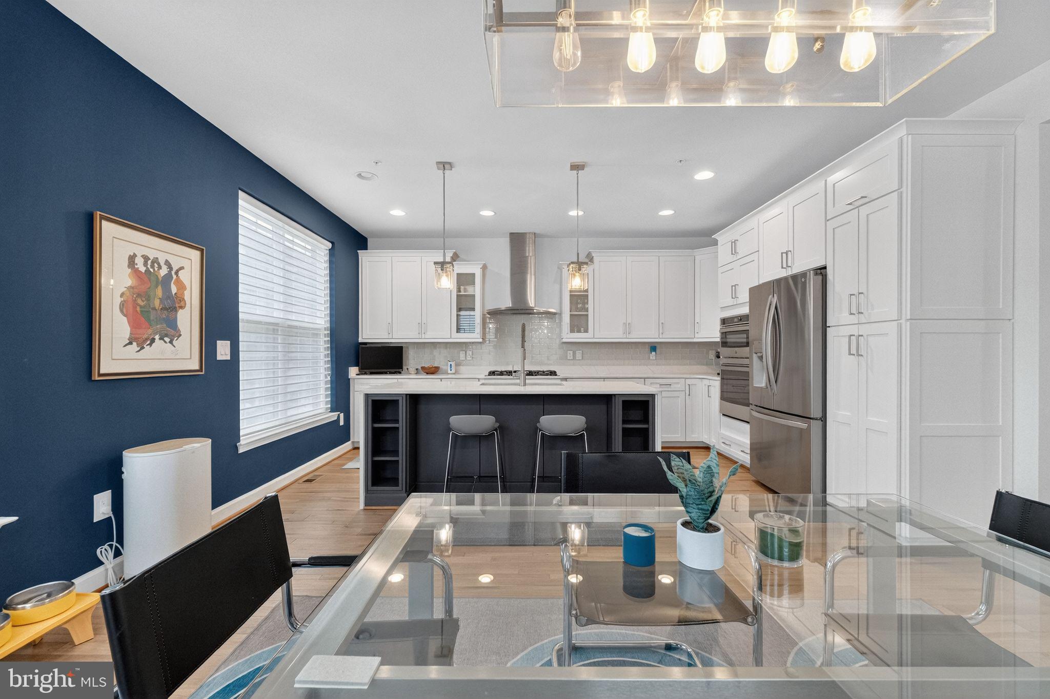 POTOMAC OVERLOOK CONDO - Residential