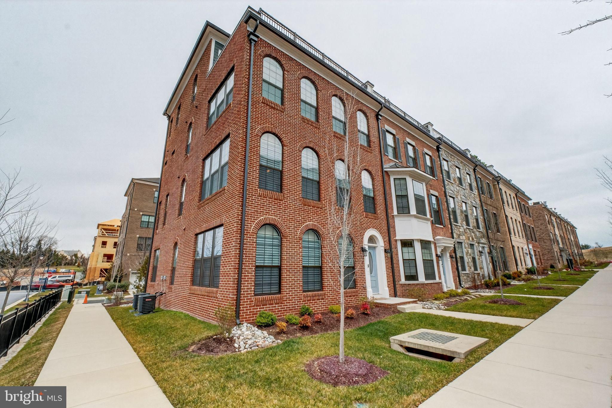 POTOMAC OVERLOOK CONDO - Residential